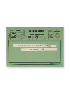 carte postale télégramme vert. message : oublié envoyer carte pendant vacances bien rentré
