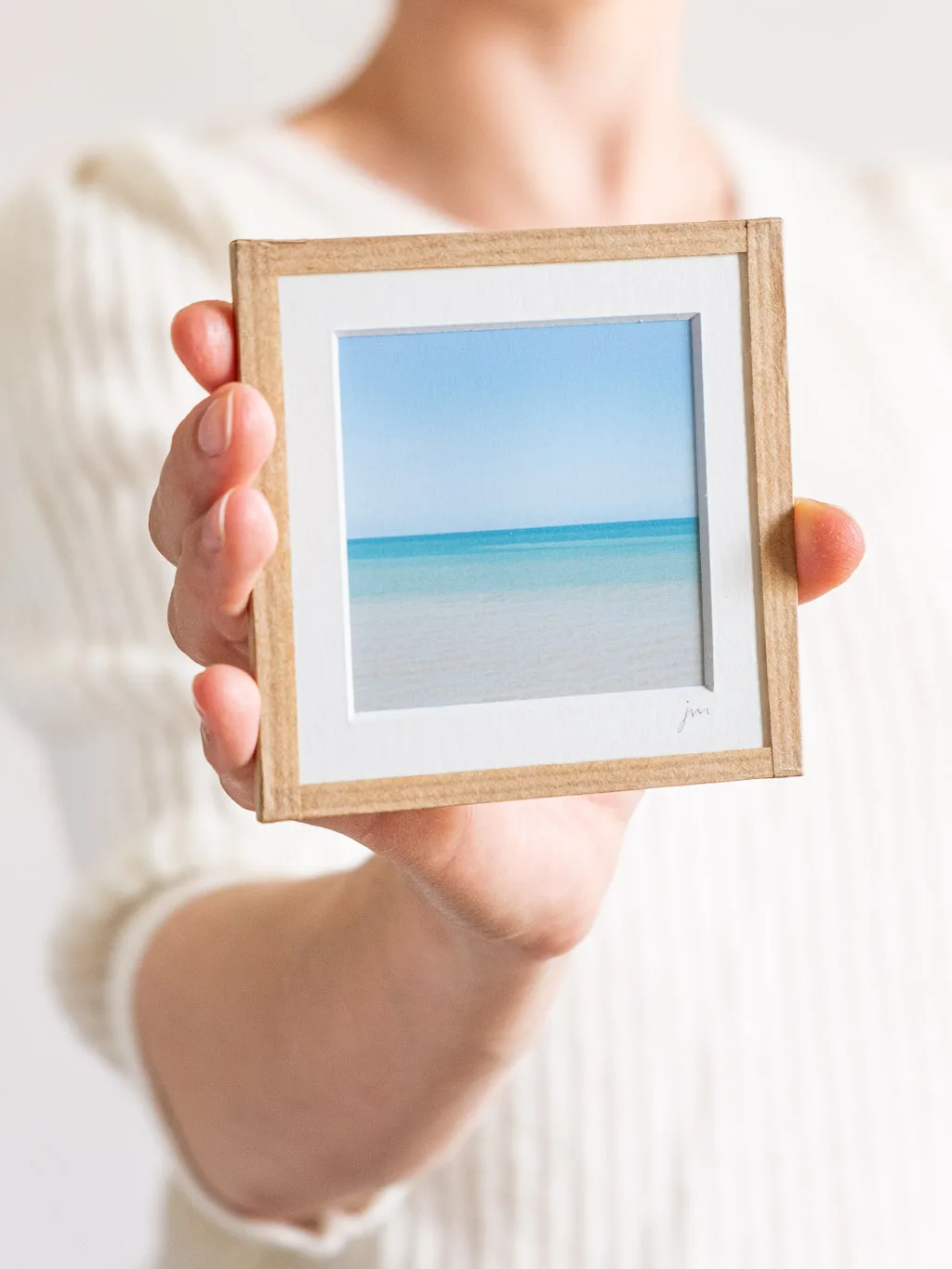 tirage photo petit format encadré à la main représentant l'horizon de la mer du nord